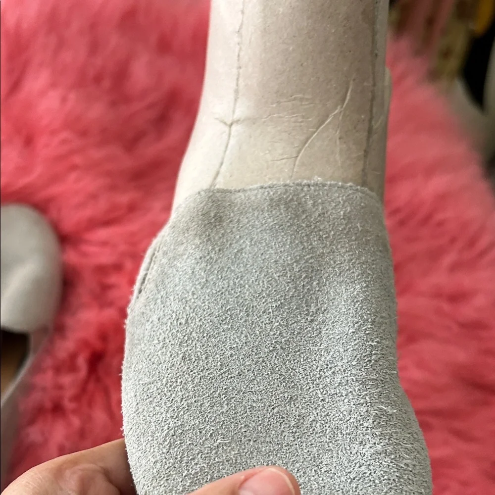Lucky Brand Men's Light Gray Suede Loafers - Picture 7 of 7